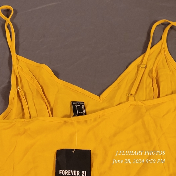 FOREVER 21 YELLOW JUMPSUIT SZ SMALL FEELS SO SOFT AND SILKY NWT - Picture 9 of 12